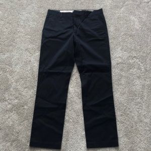 NWT Banana Republic Navy Aiden Chinos 33 Waist